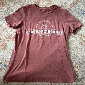 EUC Ground & Hounds dog t-shirt